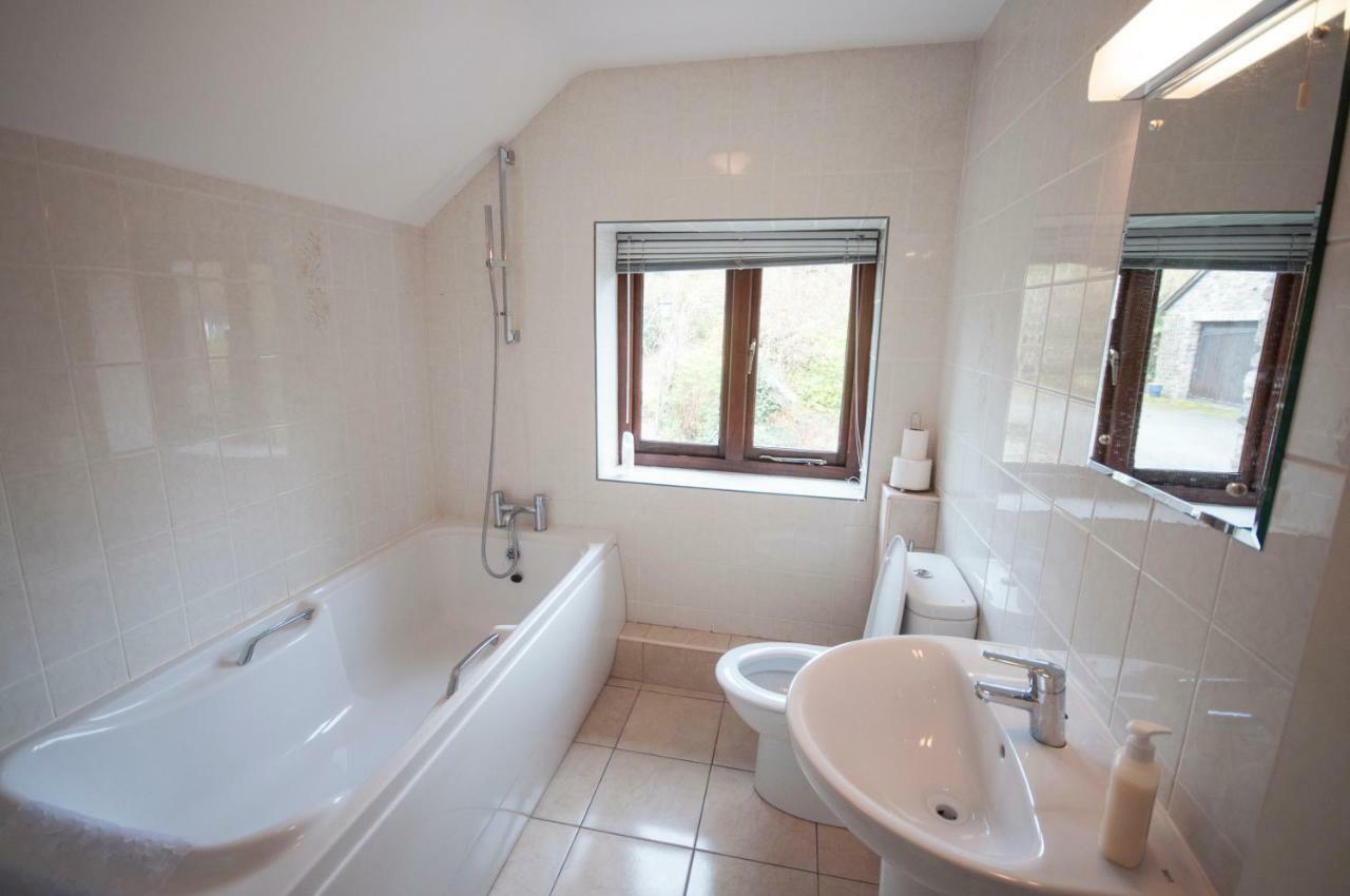 Trebarried Mill Villa Брекън Екстериор снимка